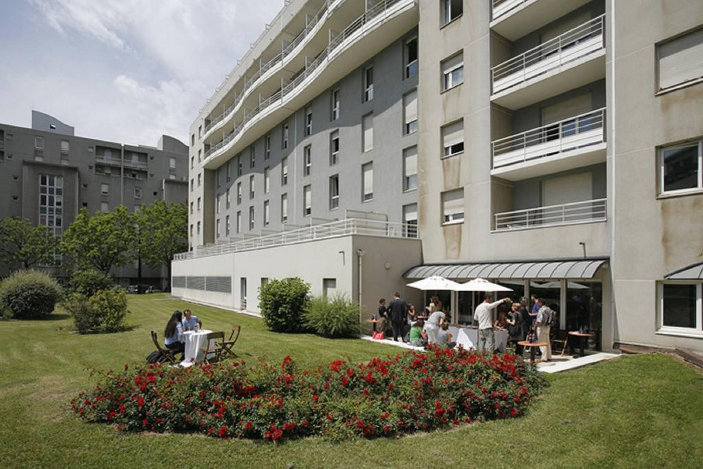 Sejours & Affaires Grenoble Marie Curie Aparthotel Екстериор снимка