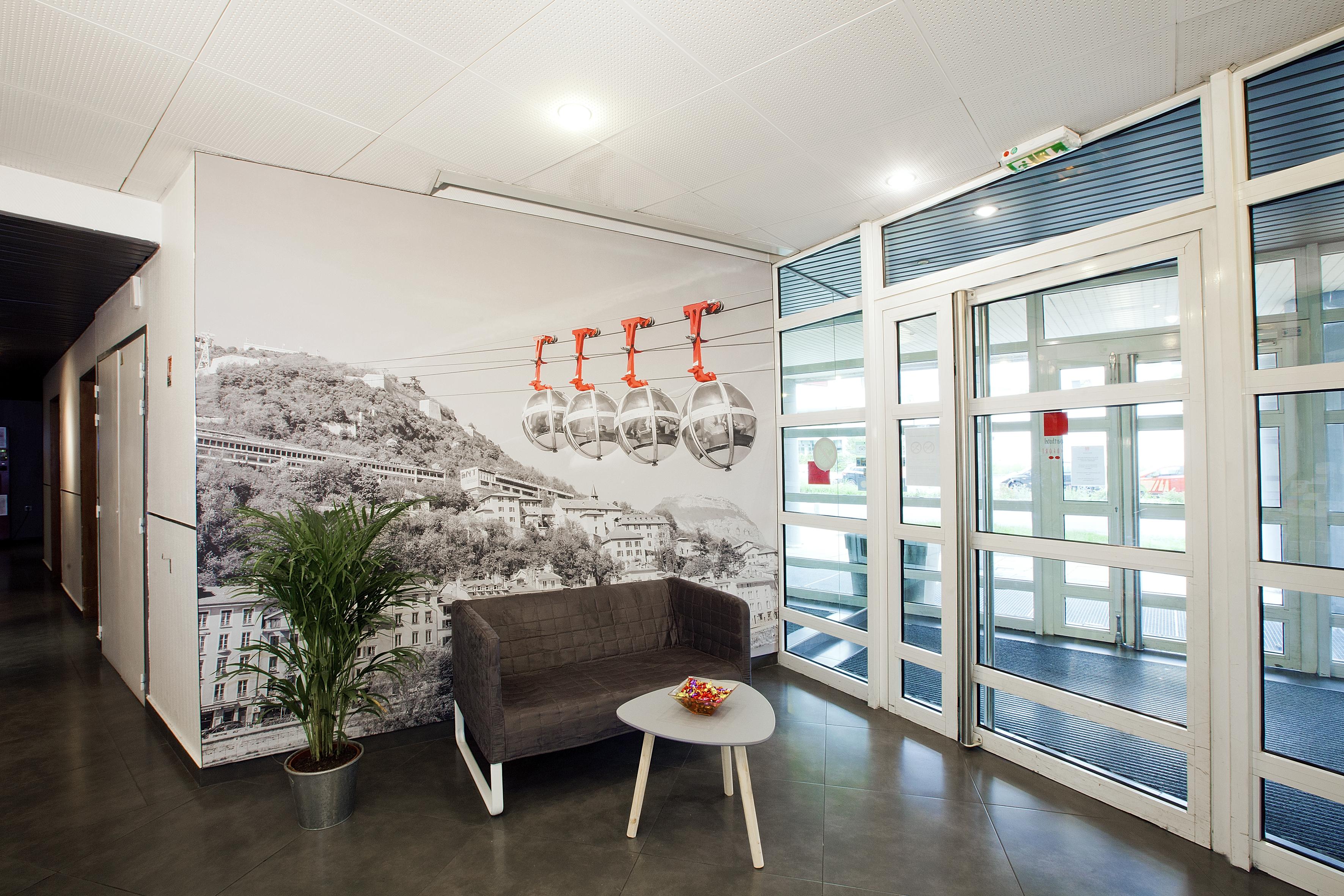 Sejours & Affaires Grenoble Marie Curie Aparthotel Екстериор снимка