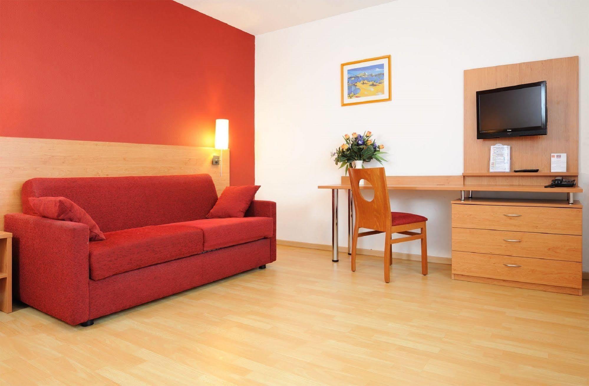 Sejours & Affaires Grenoble Marie Curie Aparthotel Екстериор снимка