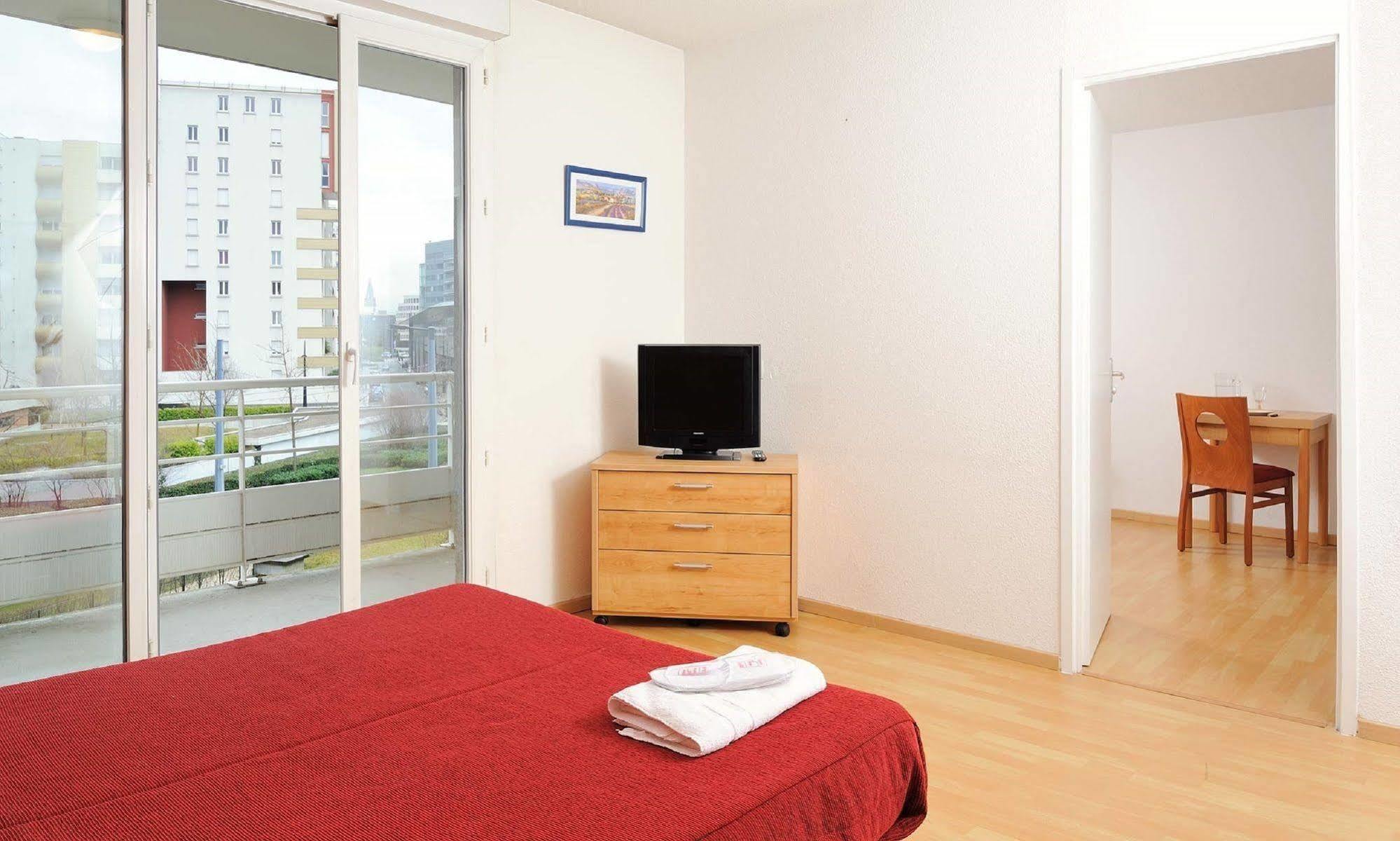 Sejours & Affaires Grenoble Marie Curie Aparthotel Екстериор снимка